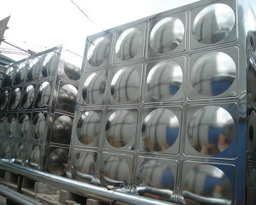 不锈钢生活水箱需要定期保养